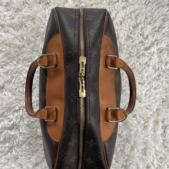 Louis Vuitton Brown Monogram Deauville Bag - Picture 5 of 16